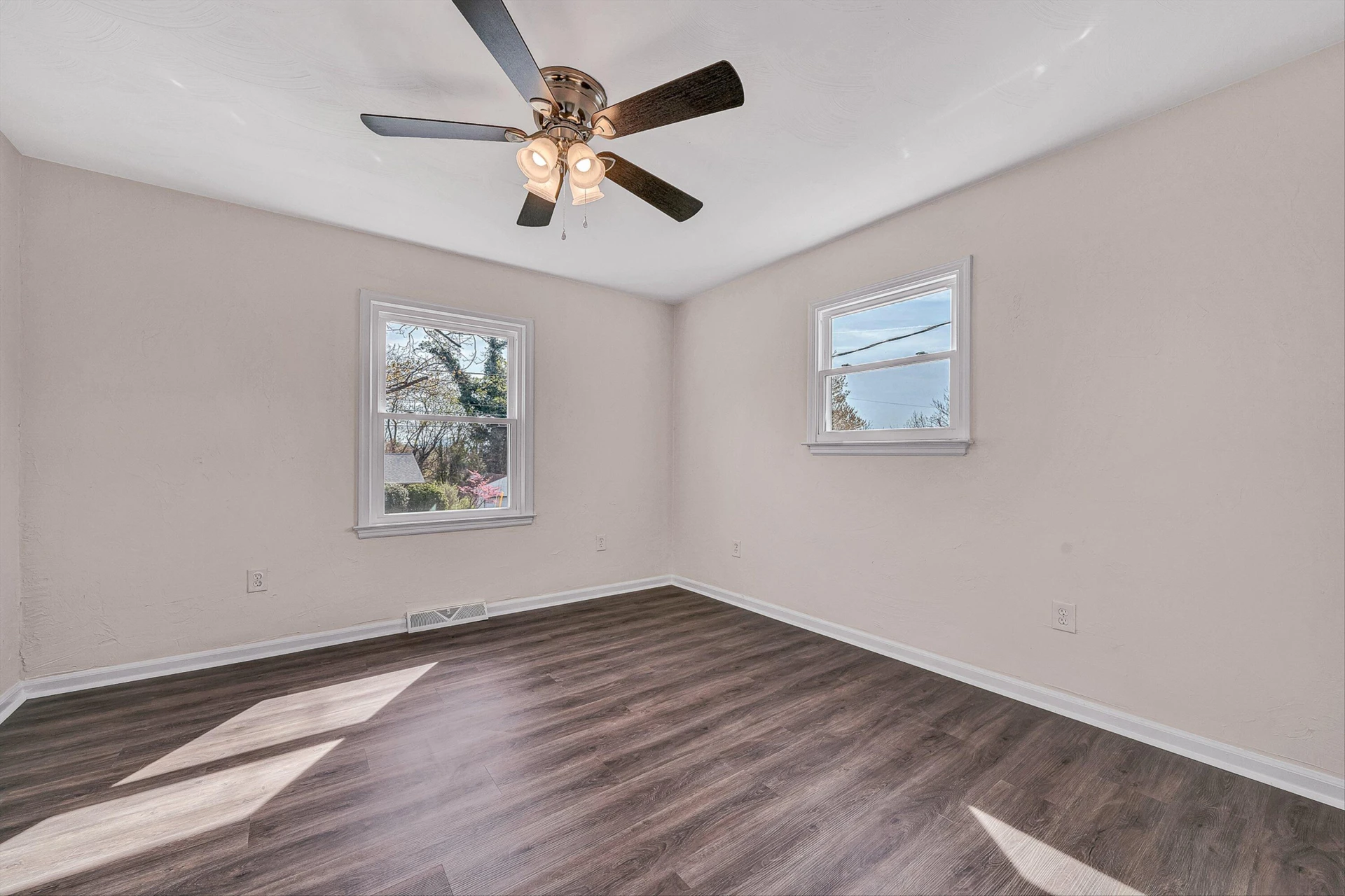 736 Ramada RD - Photo 17