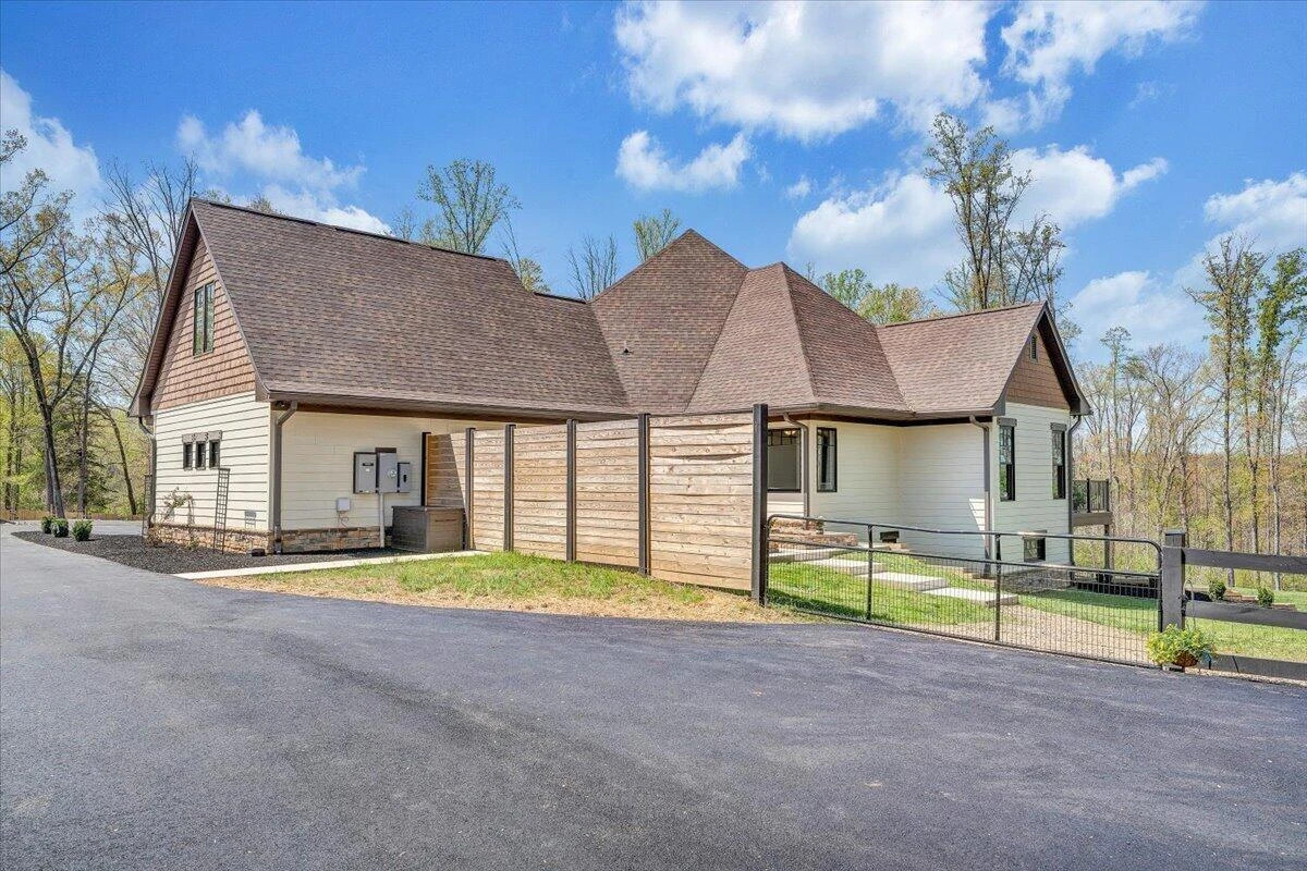 483 Morewood RD - Photo 8