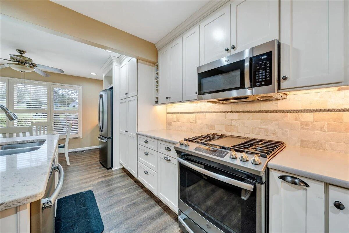 66 Scarlet ST - Photo 13