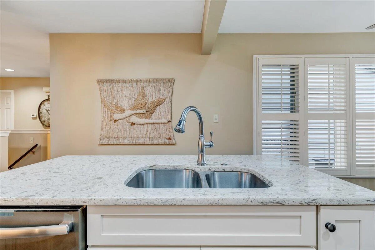 66 Scarlet ST - Photo 17