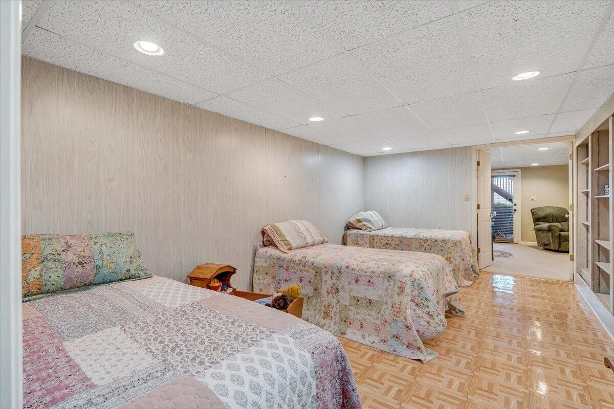 66 Scarlet ST - Photo 56