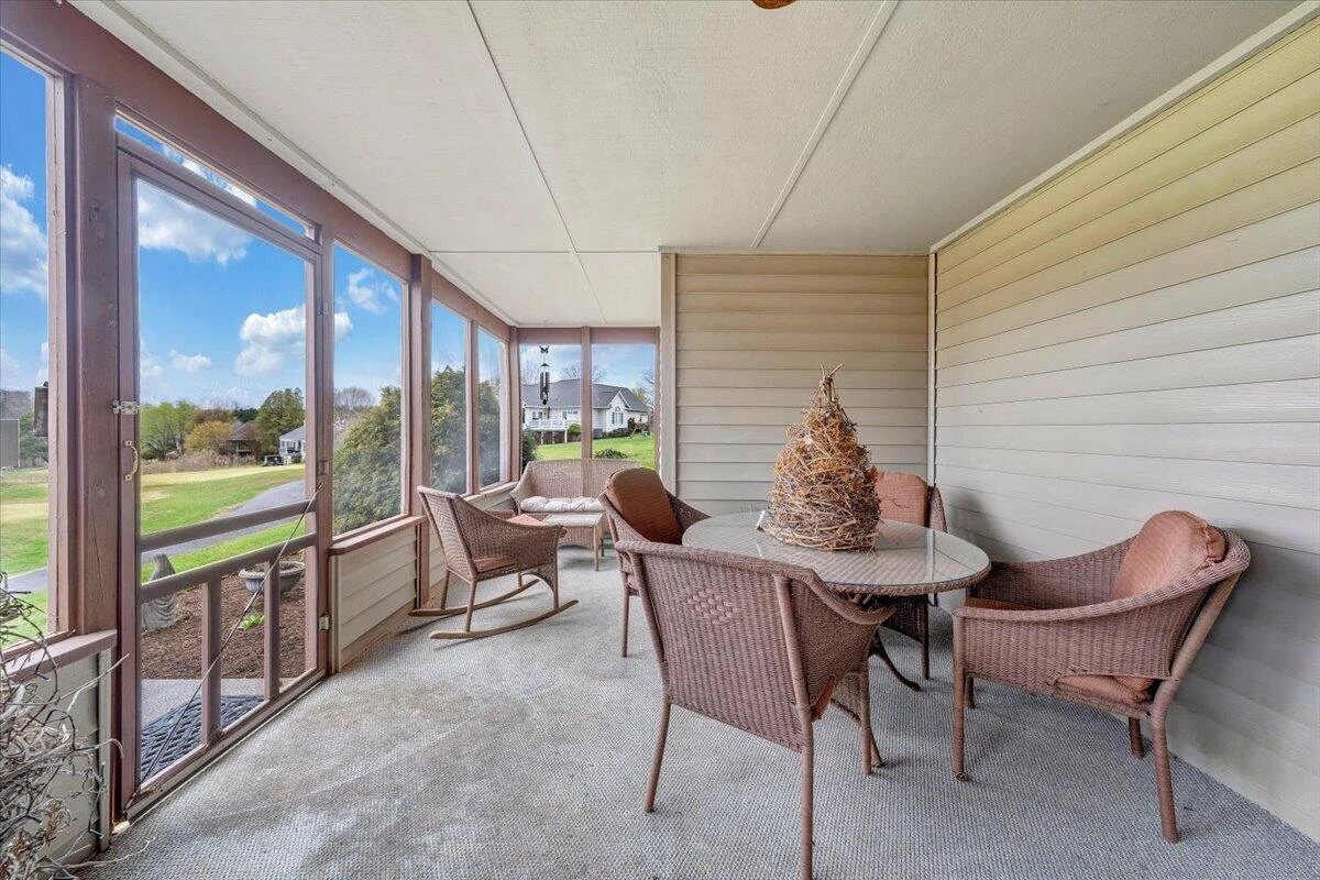 66 Scarlet ST - Photo 58