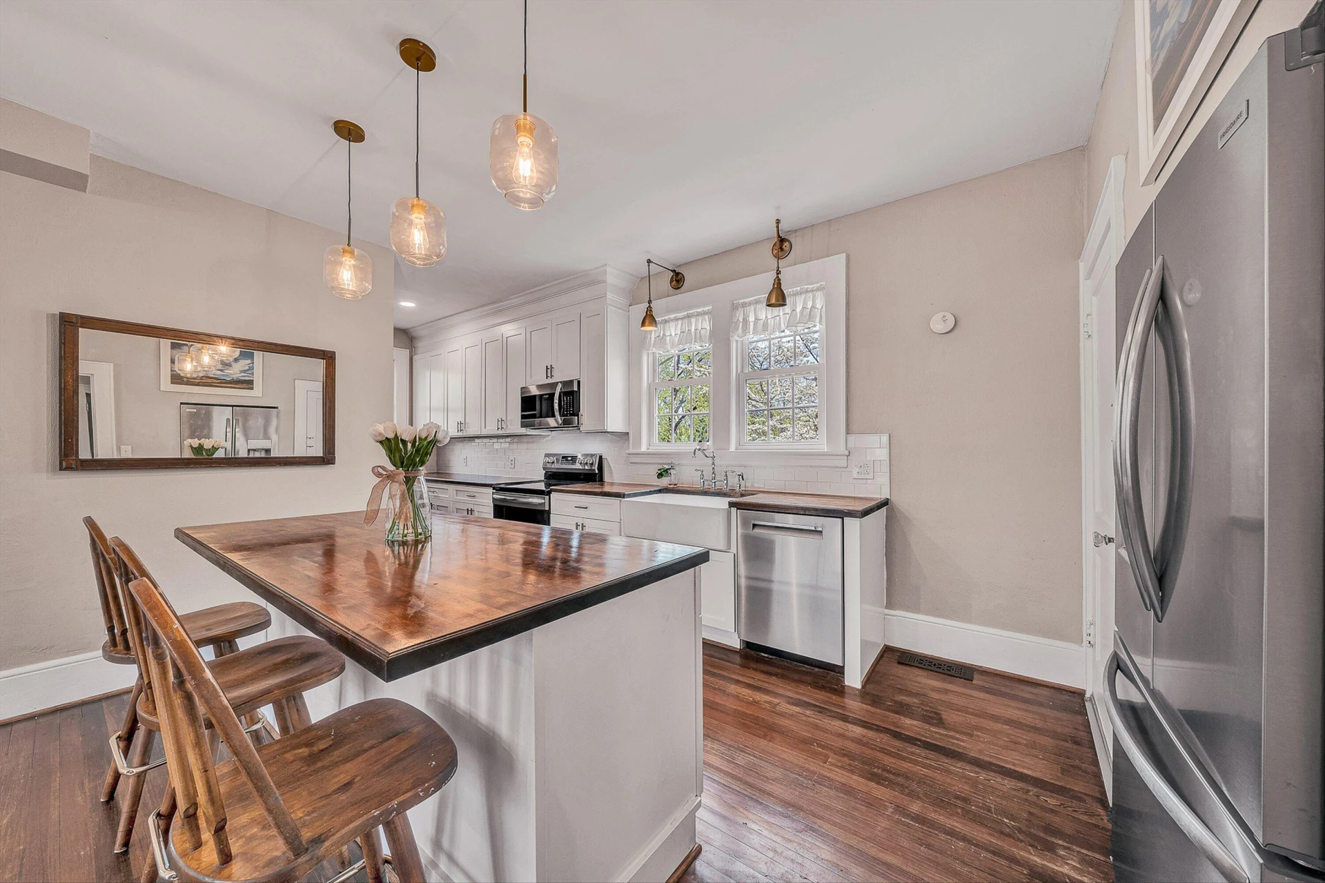 2401 Laburnum AVE SW - Photo 12