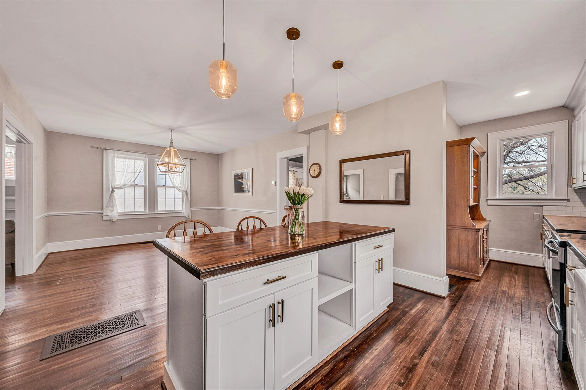 2401 Laburnum AVE SW - Photo 13