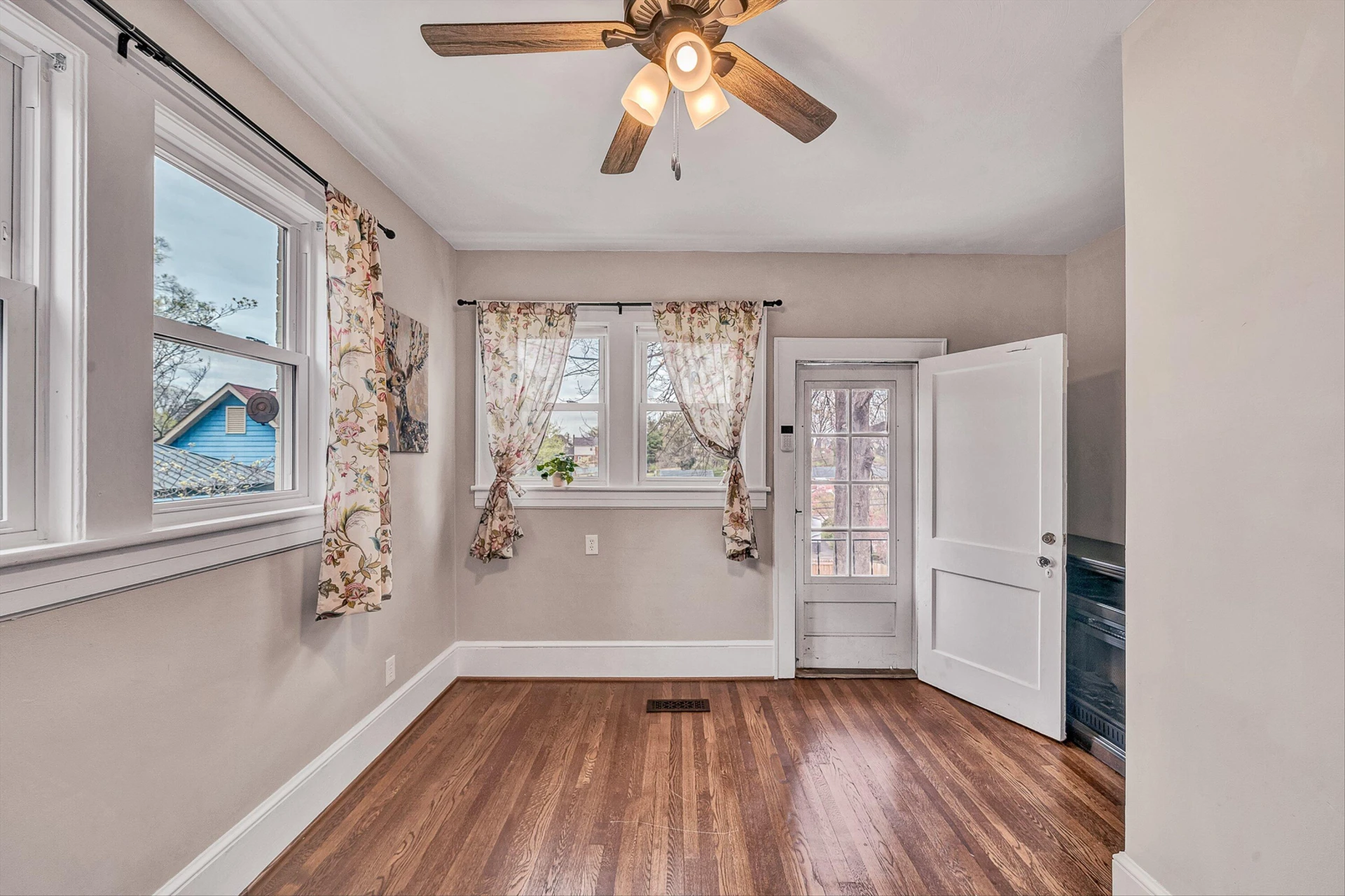 2401 Laburnum AVE SW - Photo 18