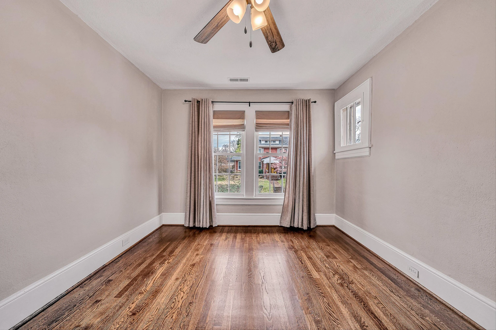 2401 Laburnum AVE SW - Photo 25