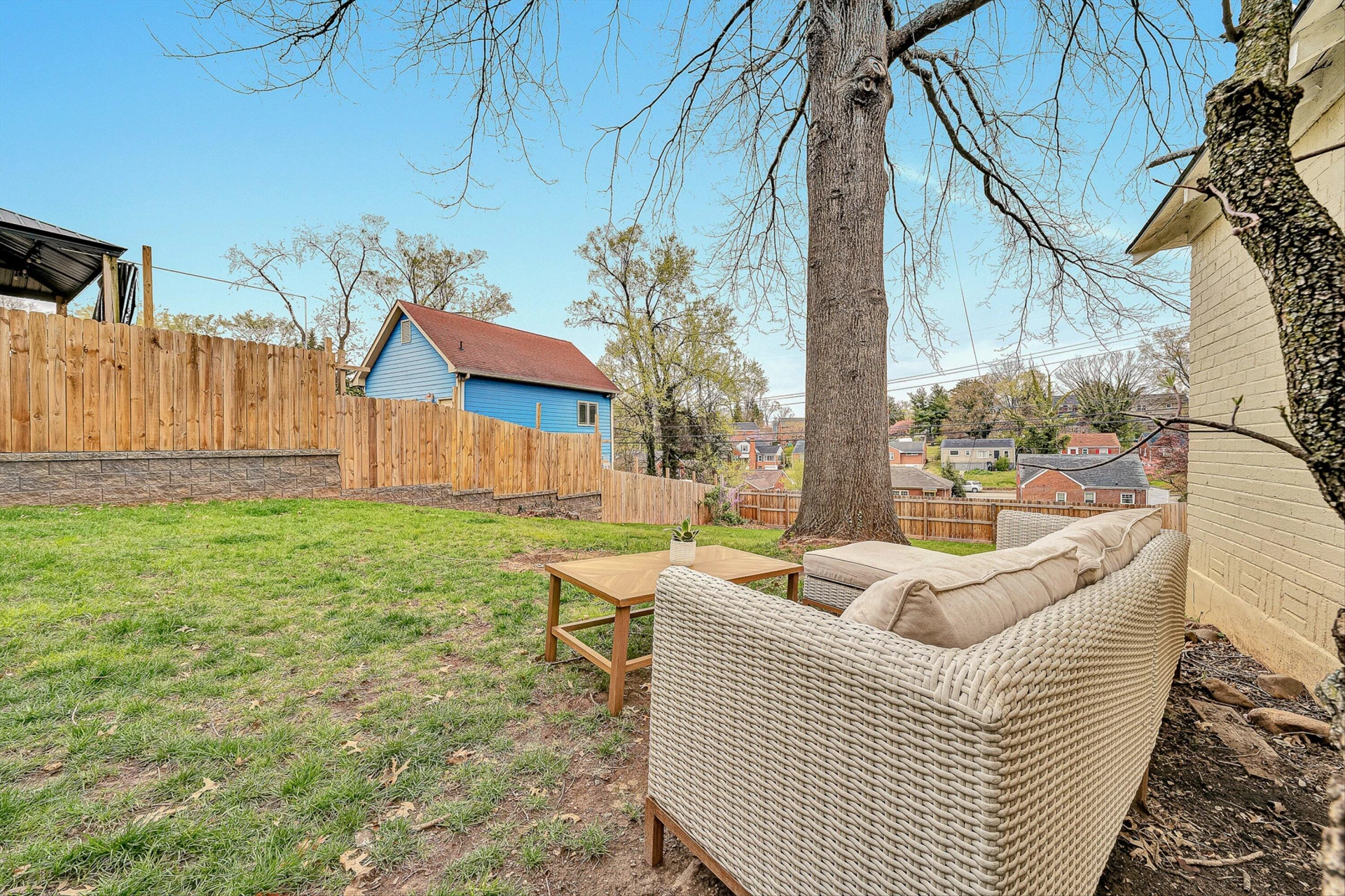 2401 Laburnum AVE SW - Photo 39