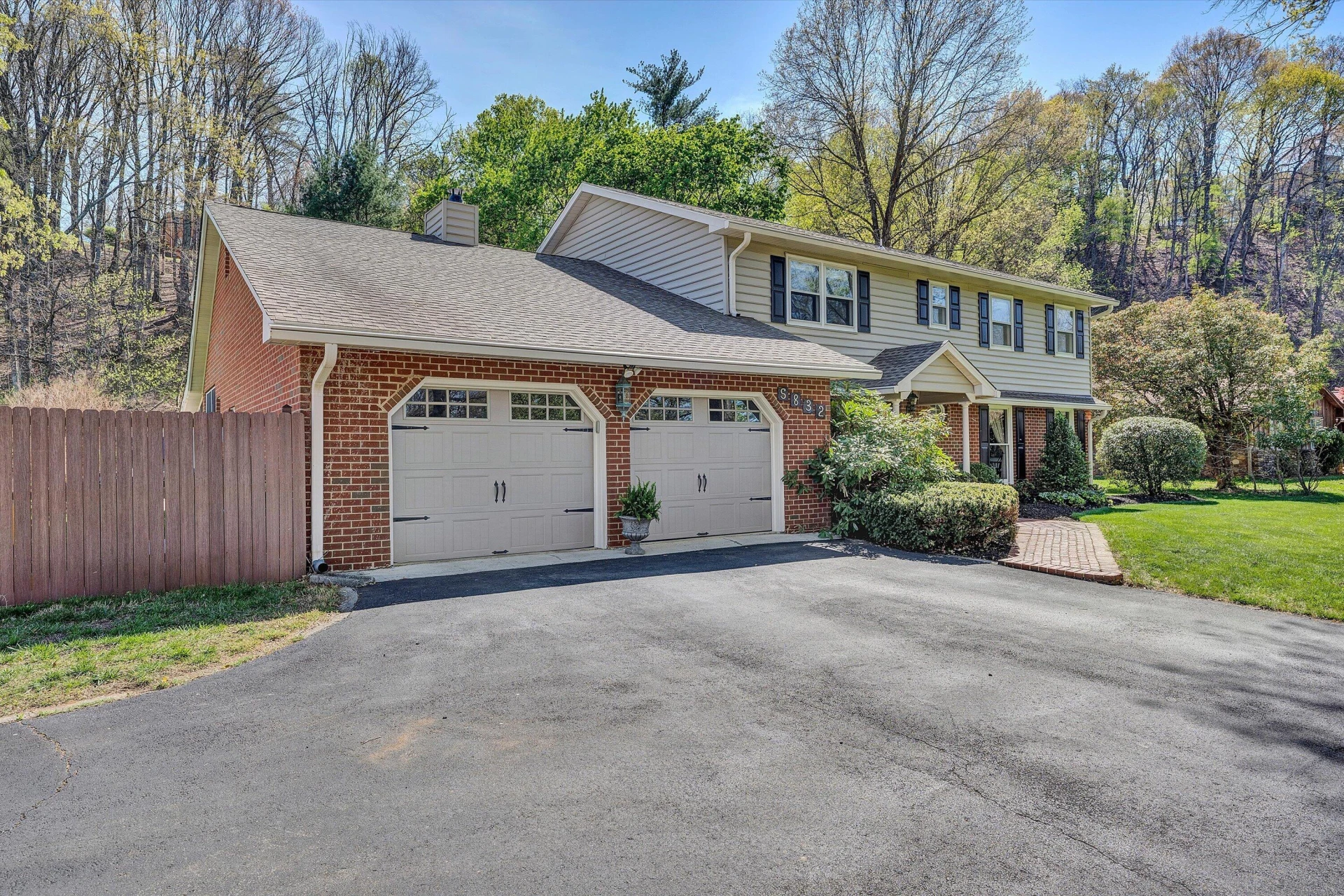 5832 Lakemont DR - Photo 6