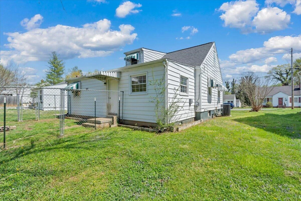 3120 Plantation RD NE - Photo 45