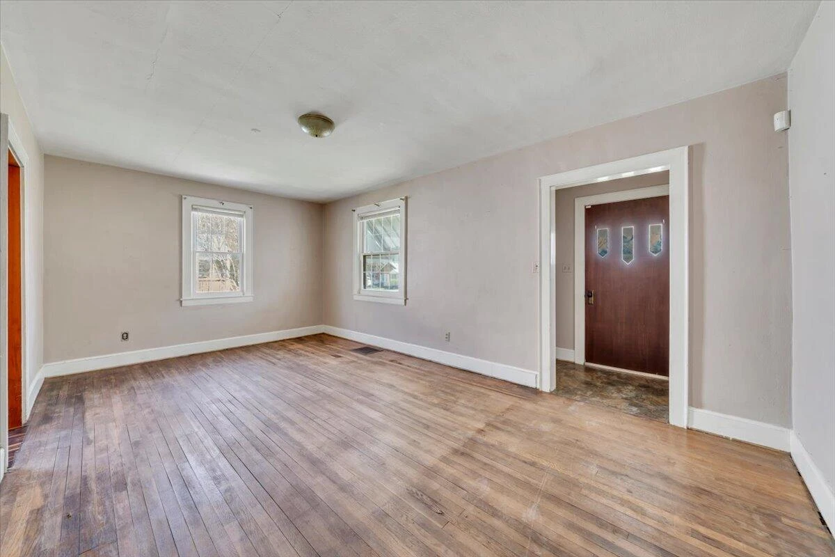 3120 Plantation RD NE - Photo 6