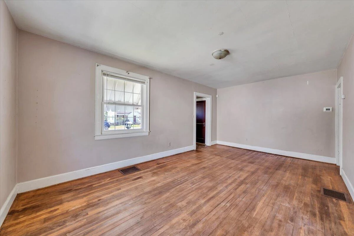3120 Plantation RD NE - Photo 8