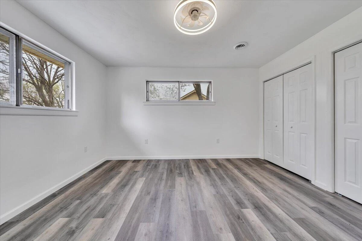 3619 Lilac AVE NW - Photo 22