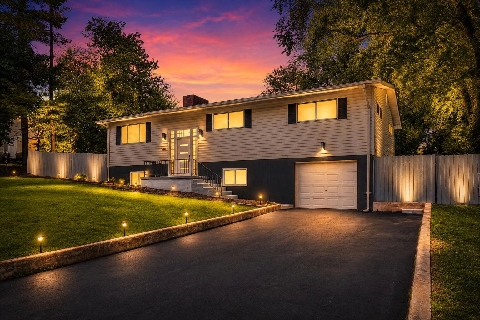 3619 Lilac AVE NW - Photo 3