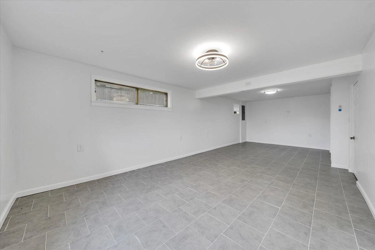 3619 Lilac AVE NW - Photo 35