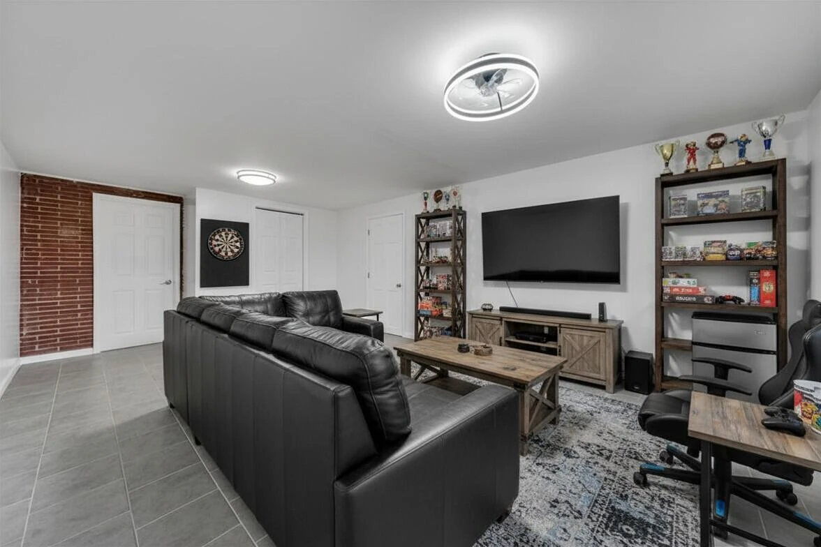3619 Lilac AVE NW - Photo 36