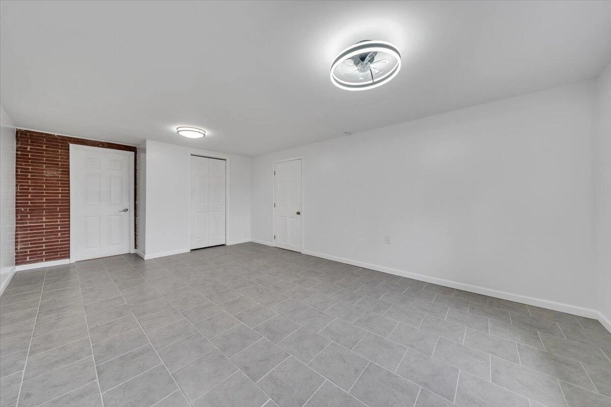 3619 Lilac AVE NW - Photo 37
