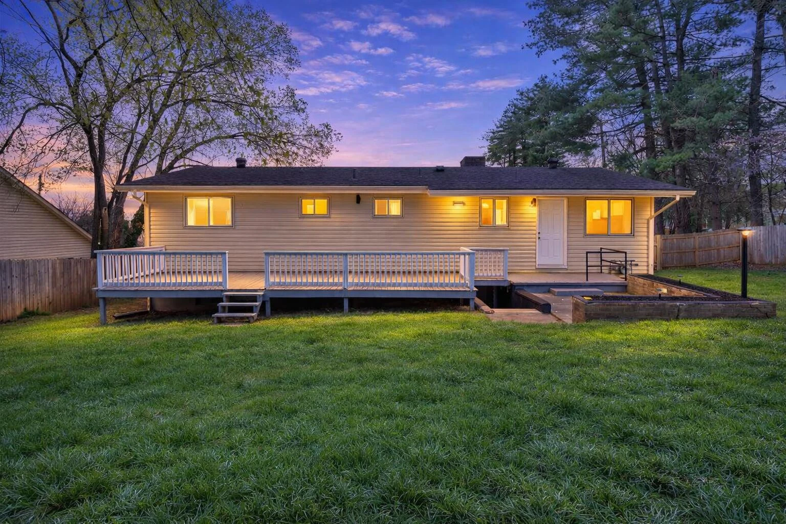 3619 Lilac AVE NW - Photo 49