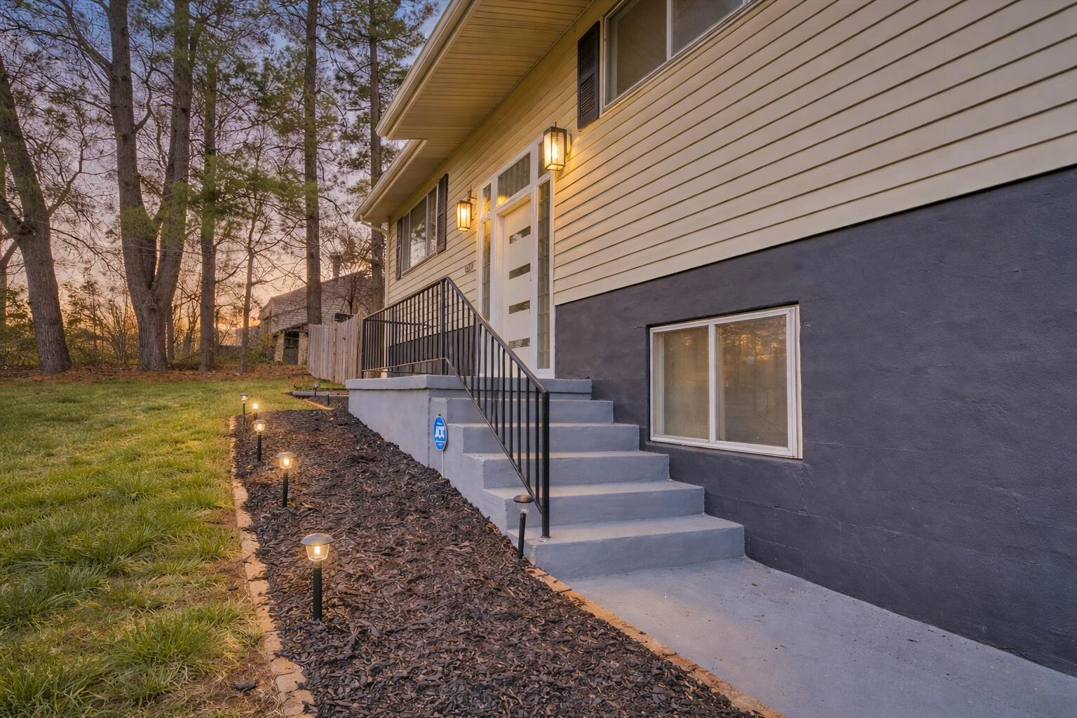 3619 Lilac AVE NW - Photo 56