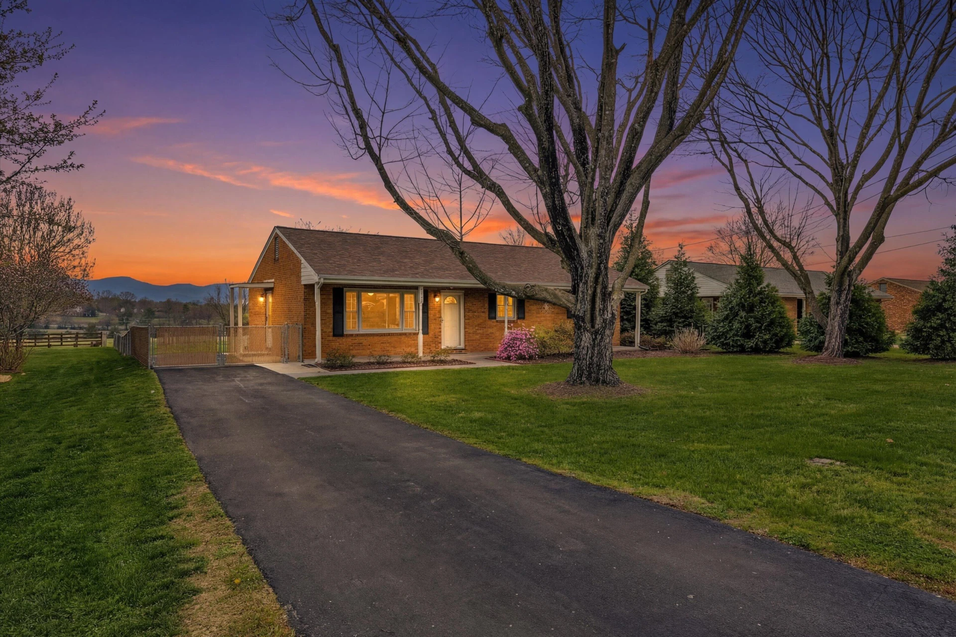1006 Green Meadow RD - Photo 2