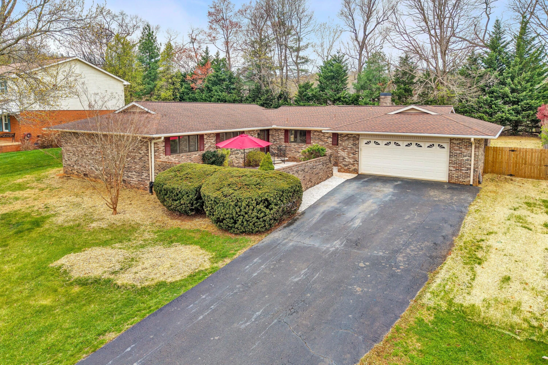 4925 Grape Tree LN