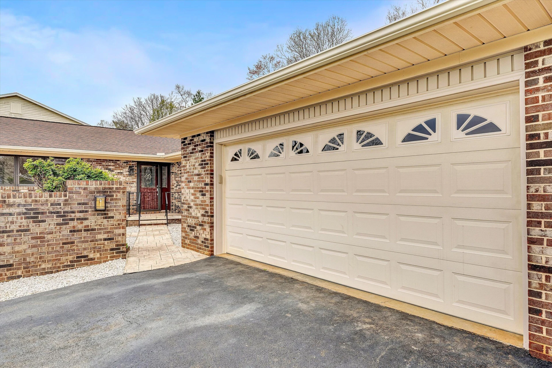 4925 Grape Tree LN - Photo 3