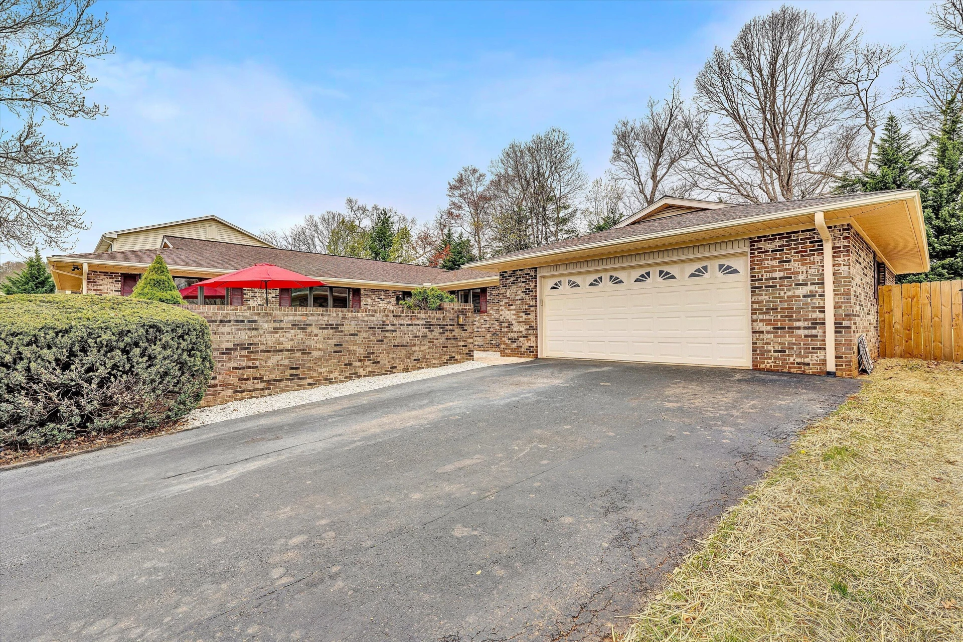 4925 Grape Tree LN - Photo 4