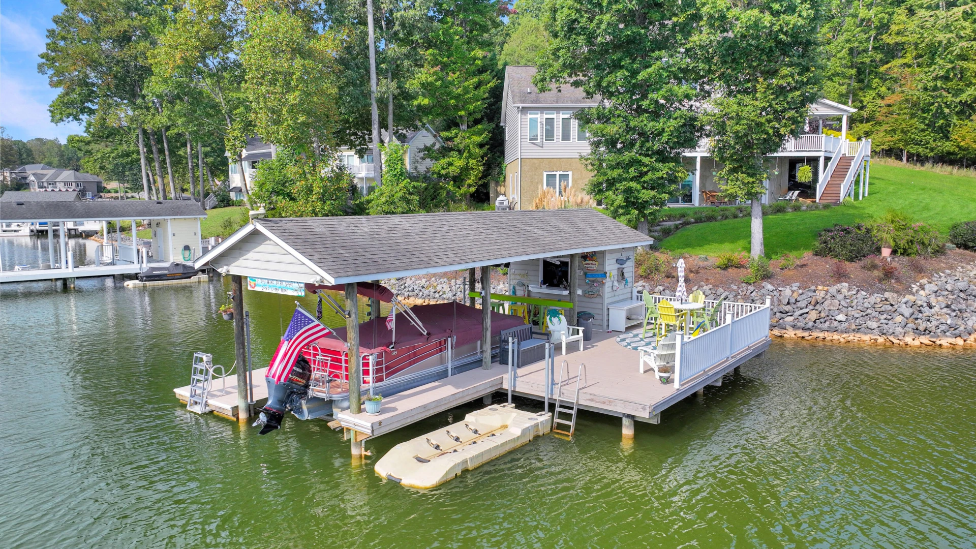 544 Woodbrook RD - Photo 2