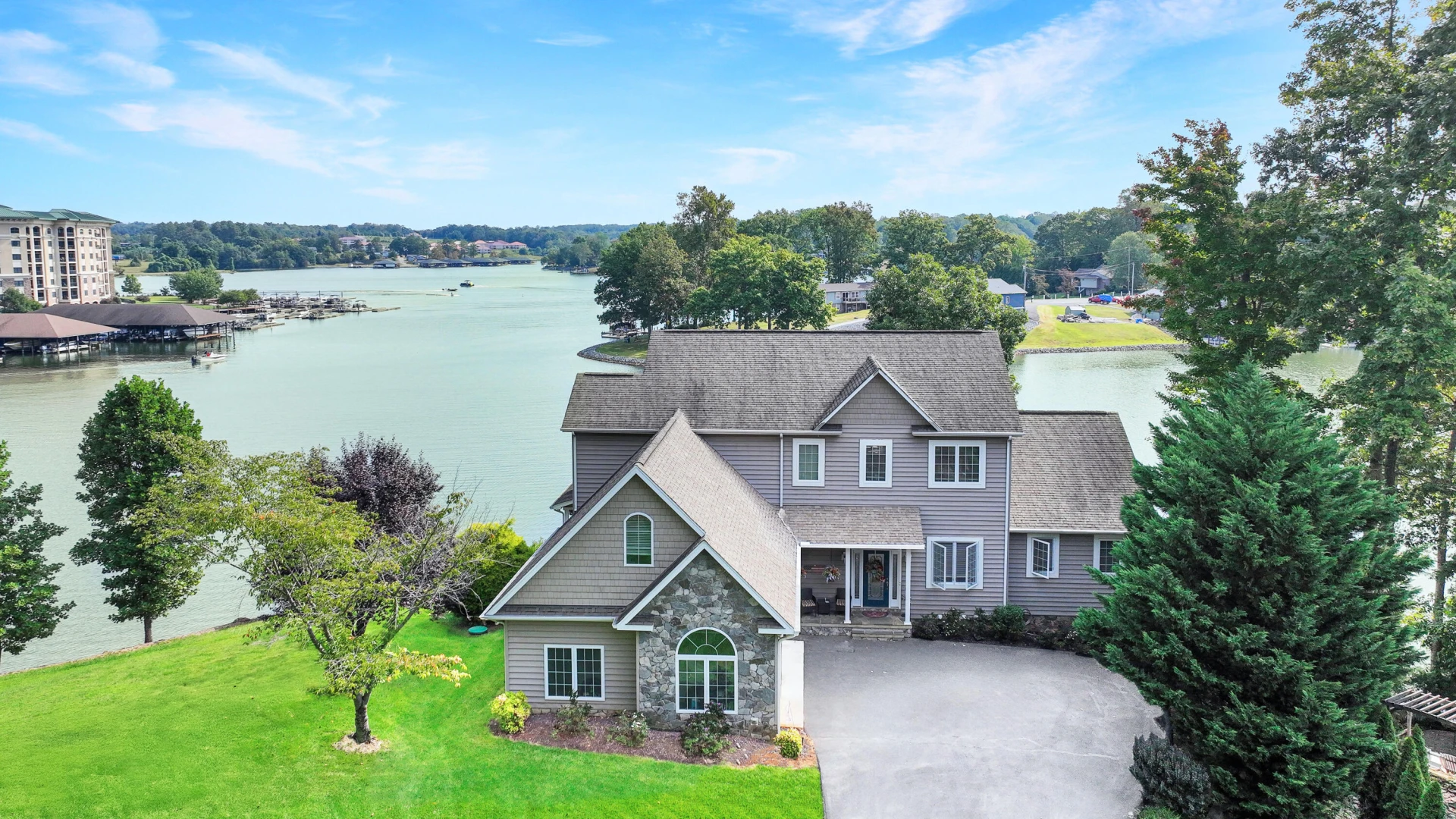 544 Woodbrook RD - Photo 4