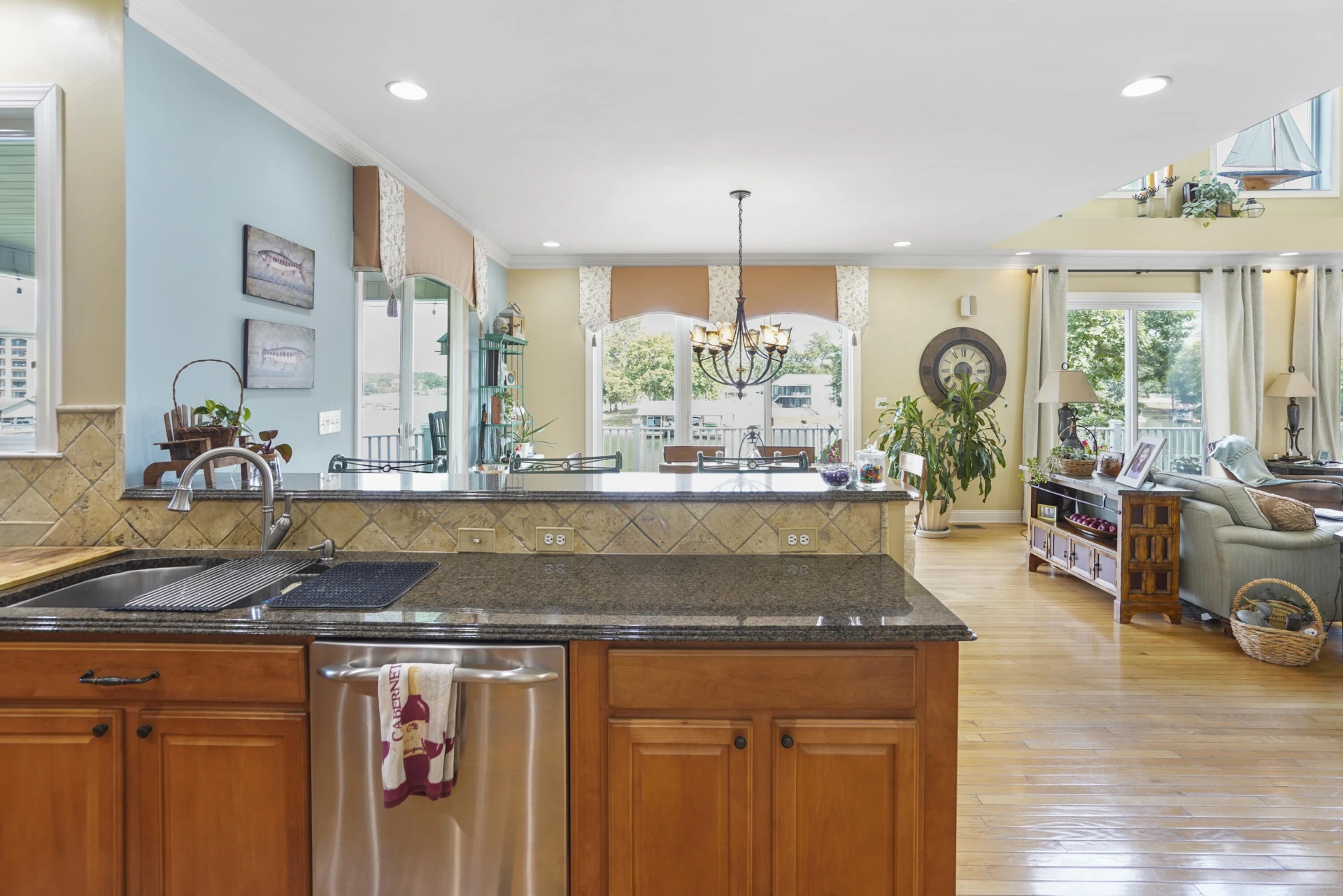 544 Woodbrook RD - Photo 12