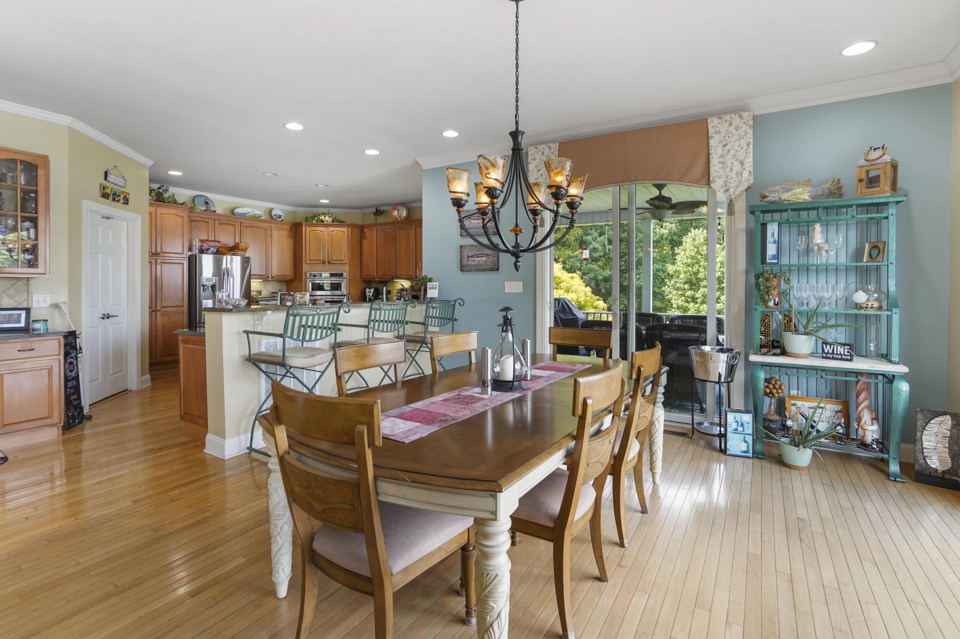 544 Woodbrook RD - Photo 17