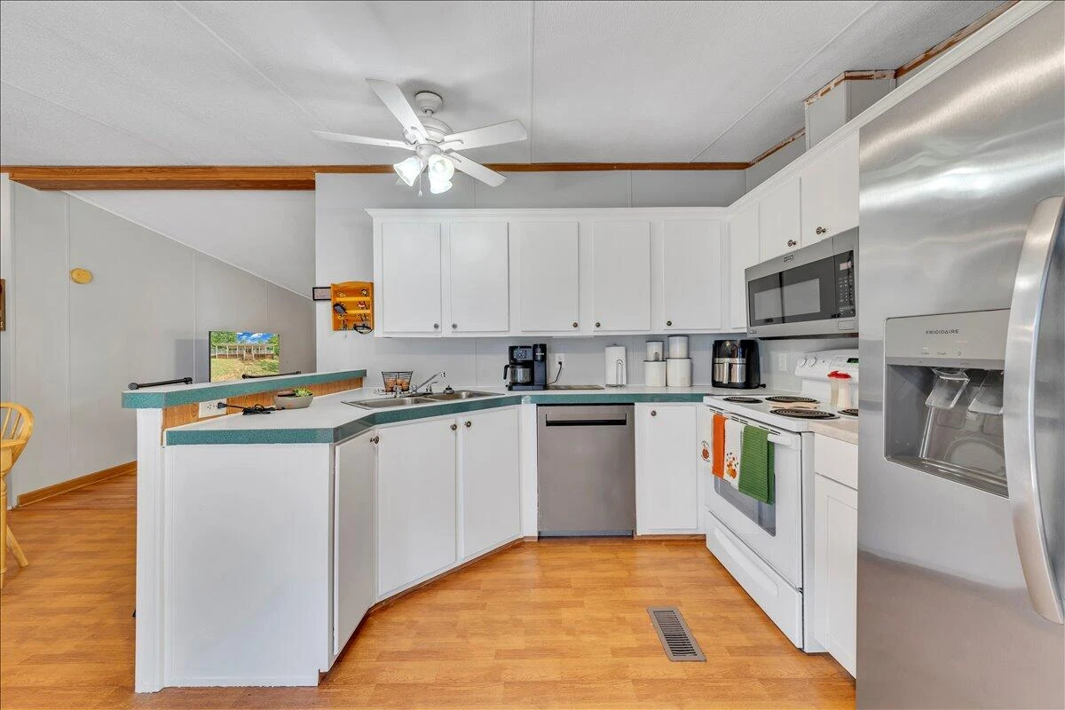 5642 Altice RD - Photo 8