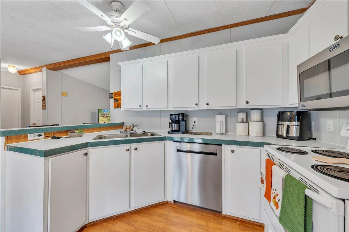 5642 Altice RD - Photo 9