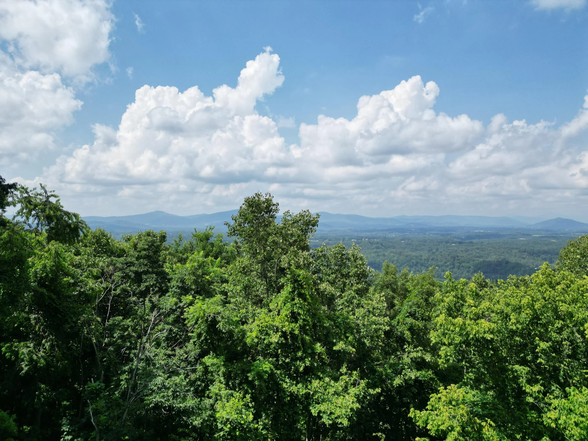 00 WHISPERING HEIGHTS DR