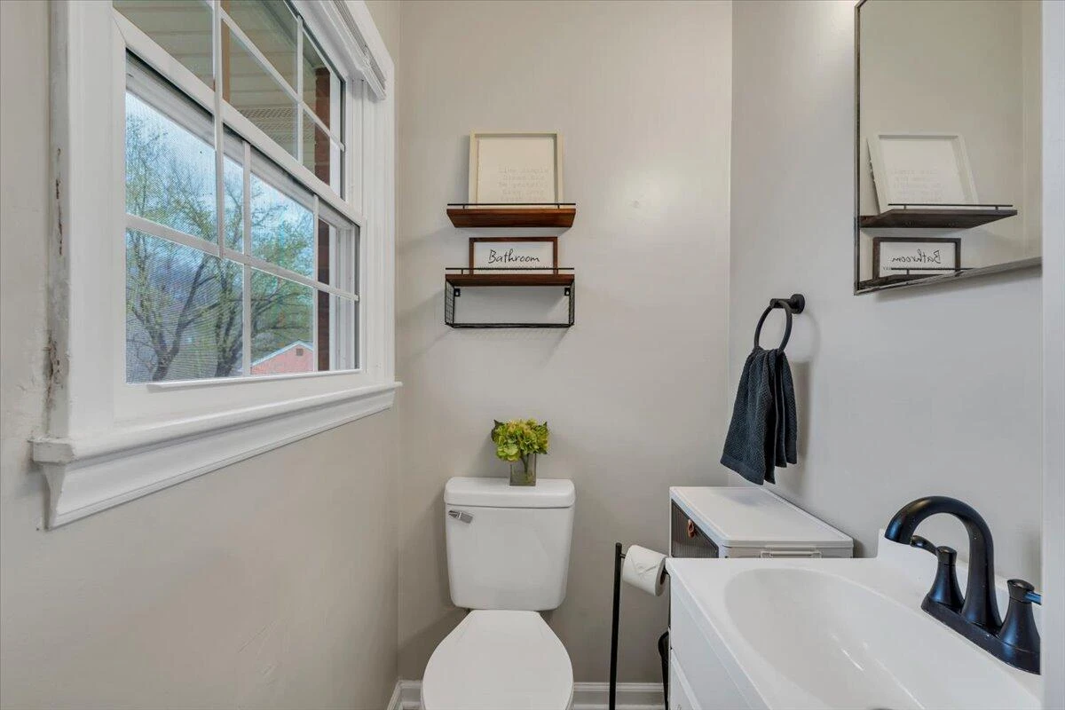 3988 Welcome Valley RD SE - Photo 23
