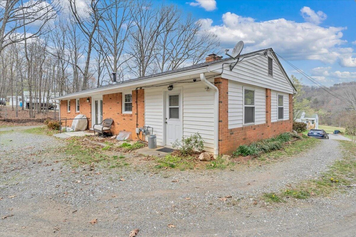 3988 Welcome Valley RD SE - Photo 33