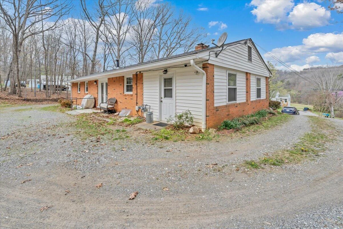 3988 Welcome Valley RD SE - Photo 34