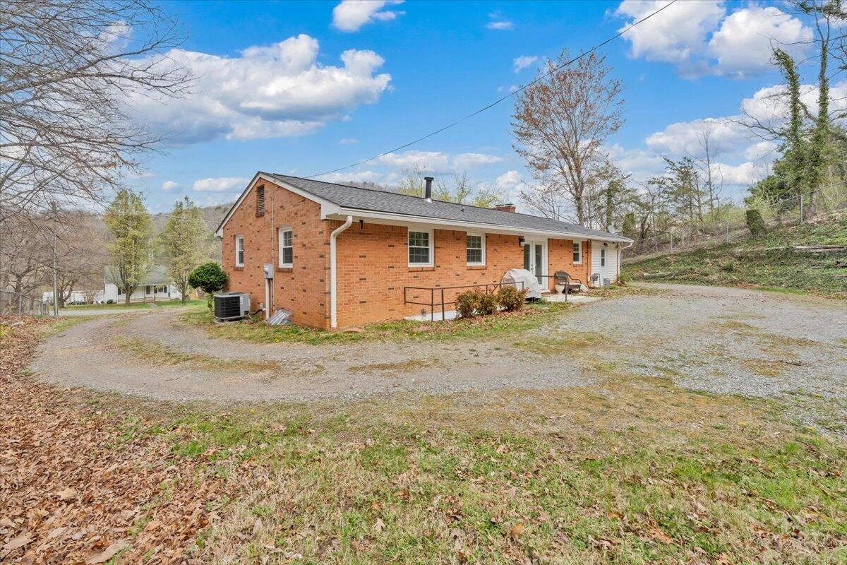 3988 Welcome Valley RD SE - Photo 38