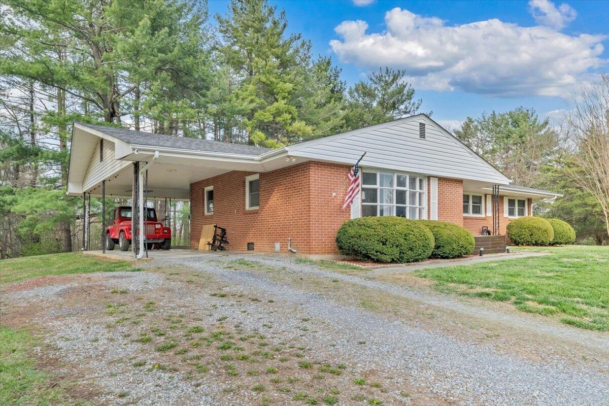 140 Stephens DR - Photo 42