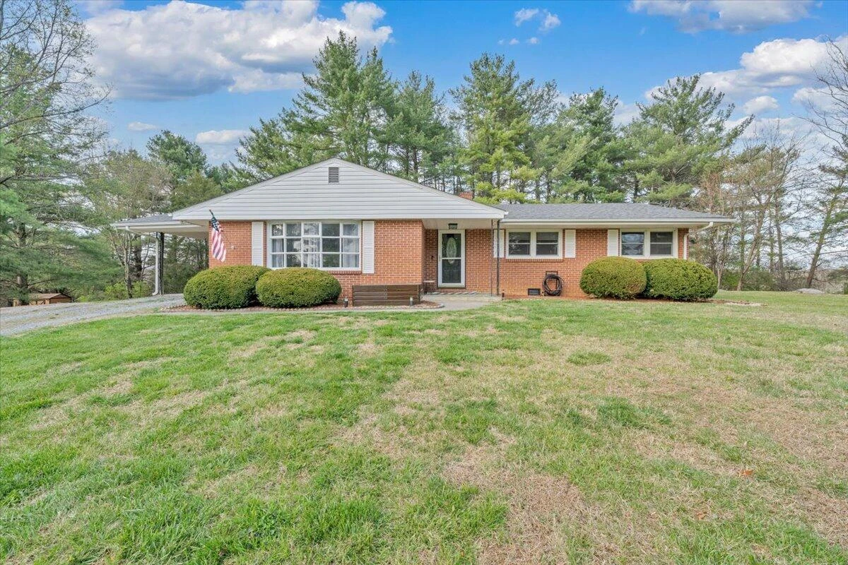 140 Stephens DR - Photo 44