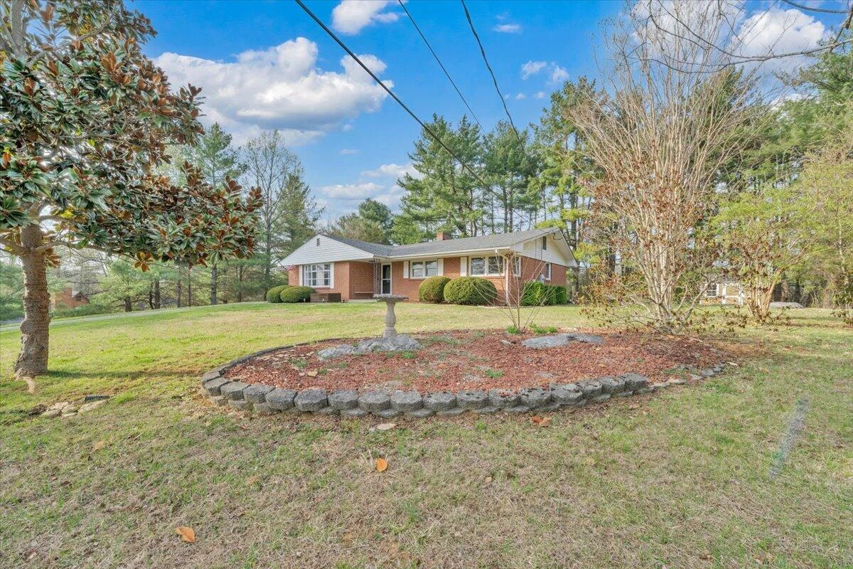 140 Stephens DR - Photo 48