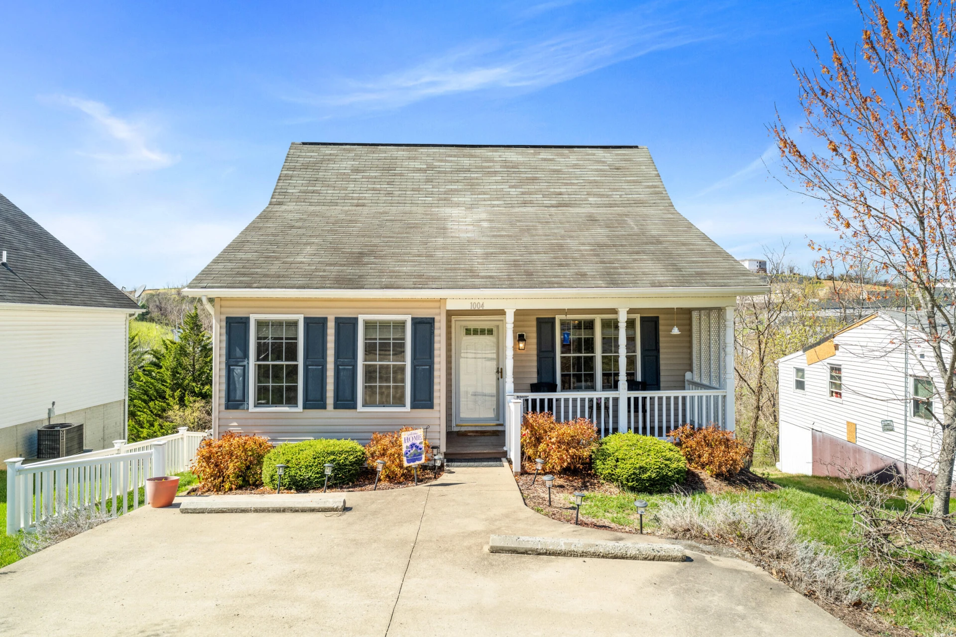 1004 Middlebrook AVE