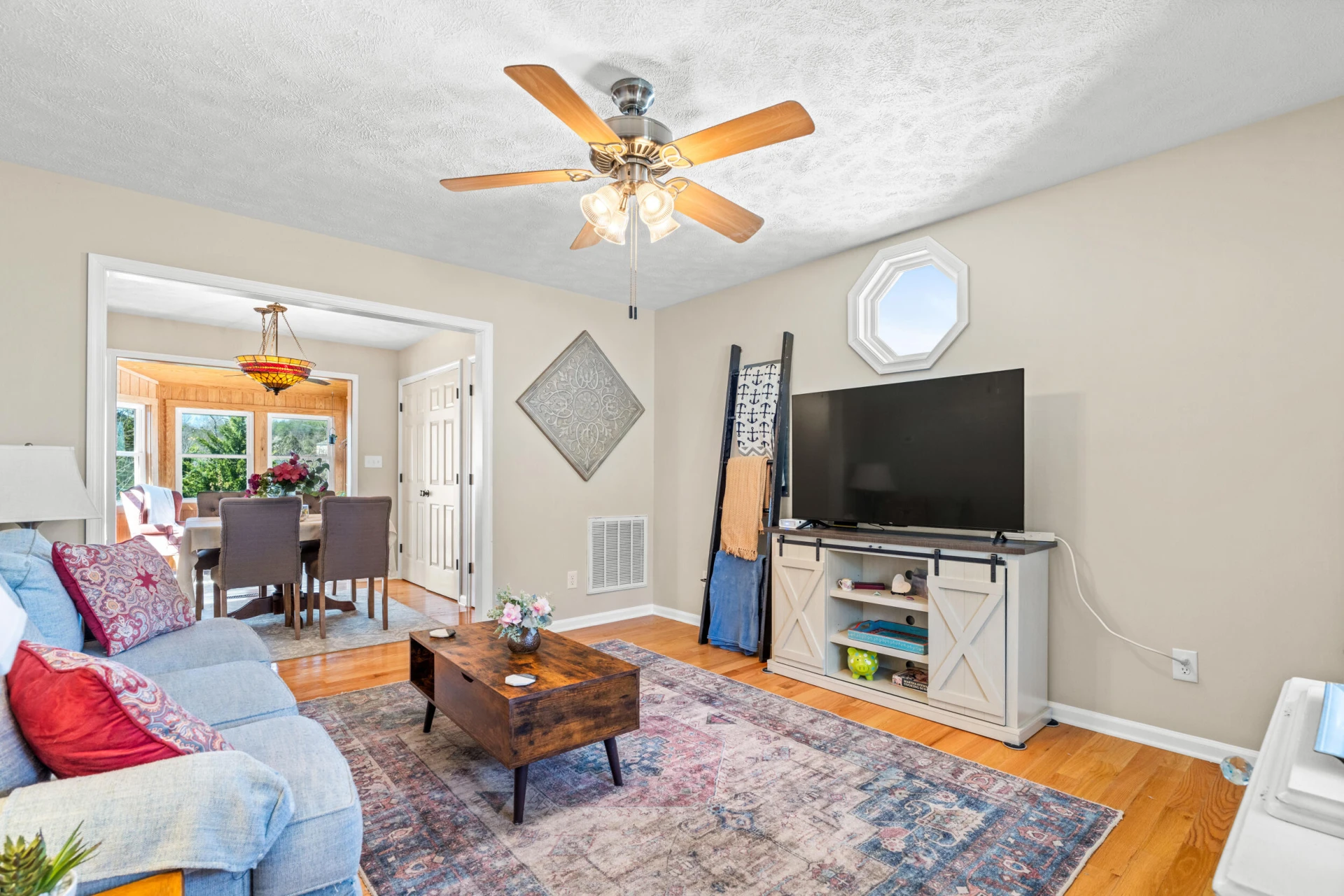 1004 Middlebrook AVE - Photo 10