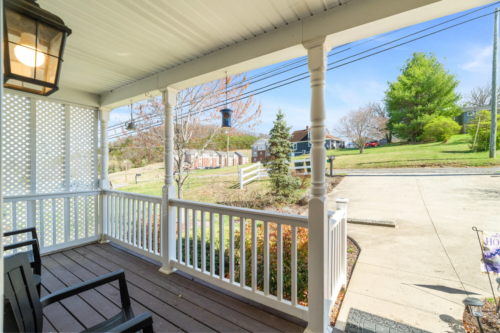 1004 Middlebrook AVE - Photo 2
