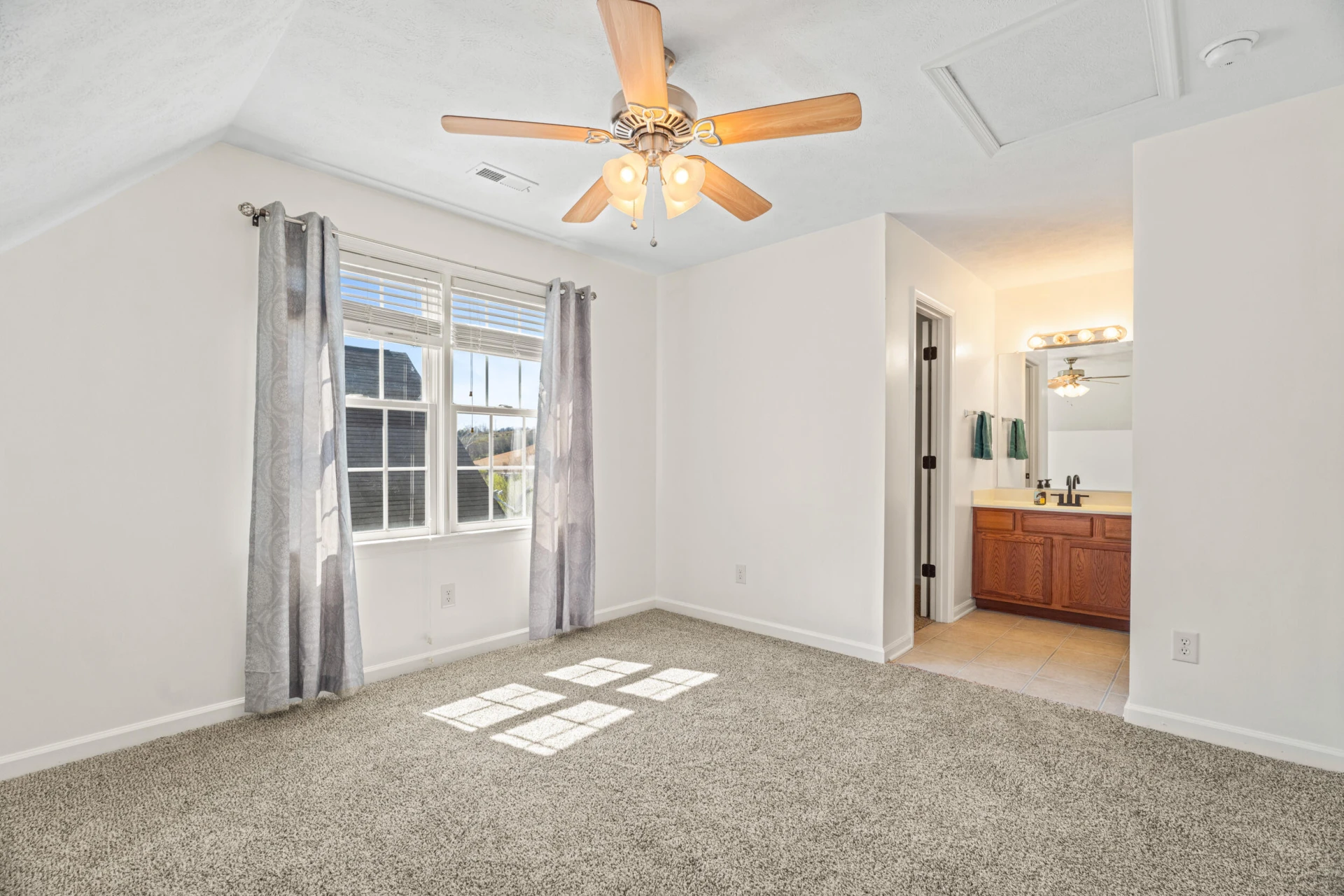 1004 Middlebrook AVE - Photo 26