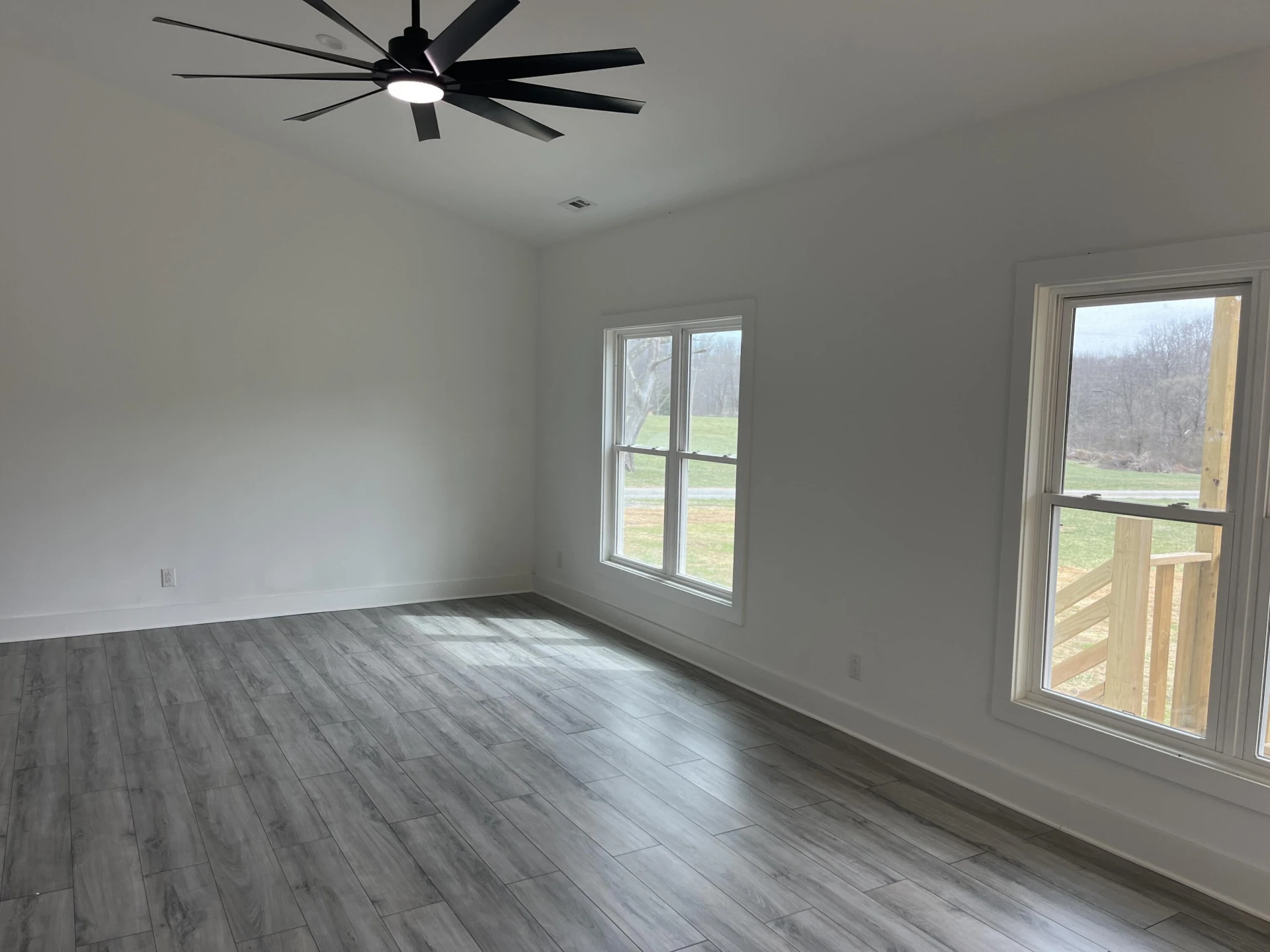3086 Haymakertown RD - Photo 5