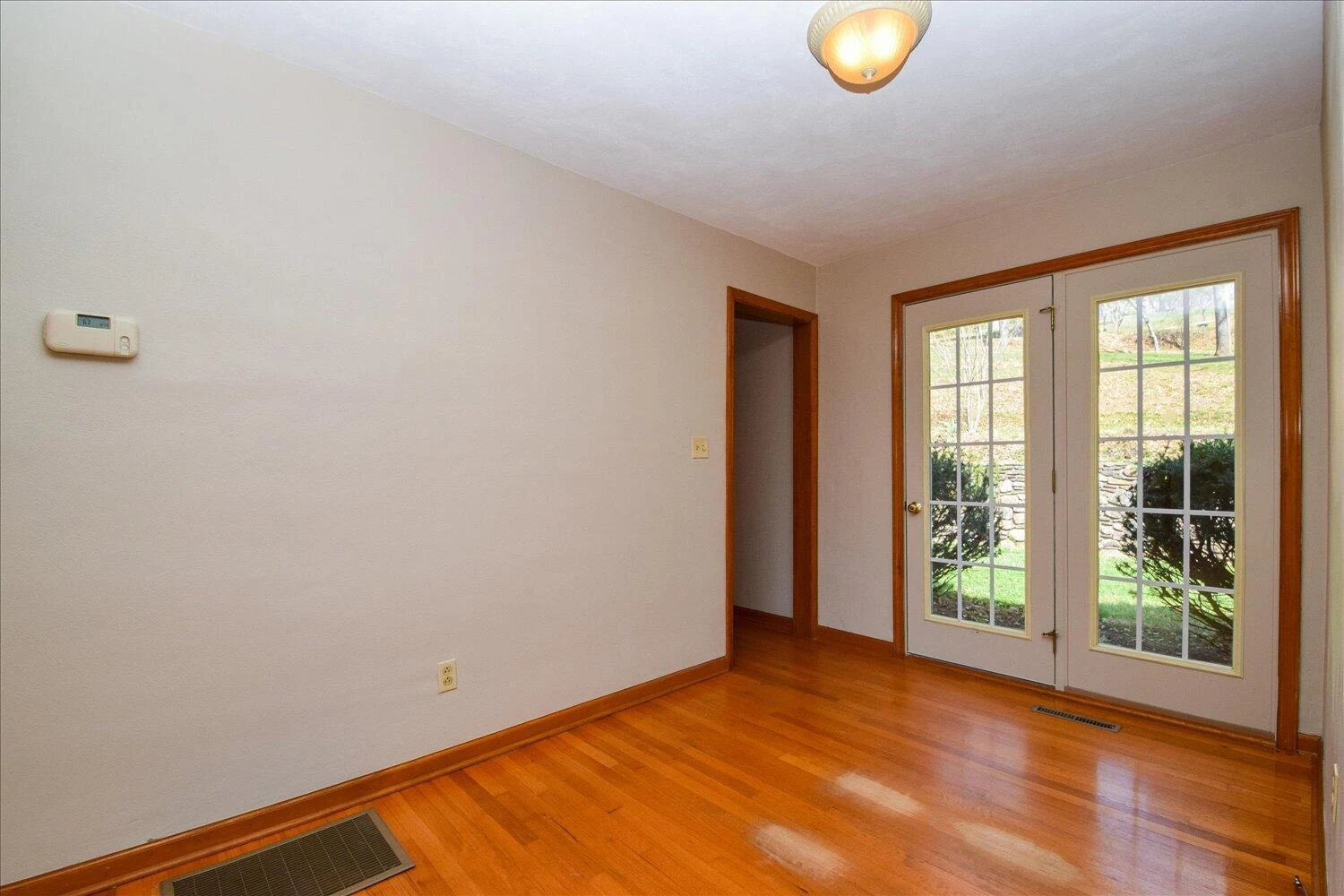 6141 Poage Valley RD - Photo 17