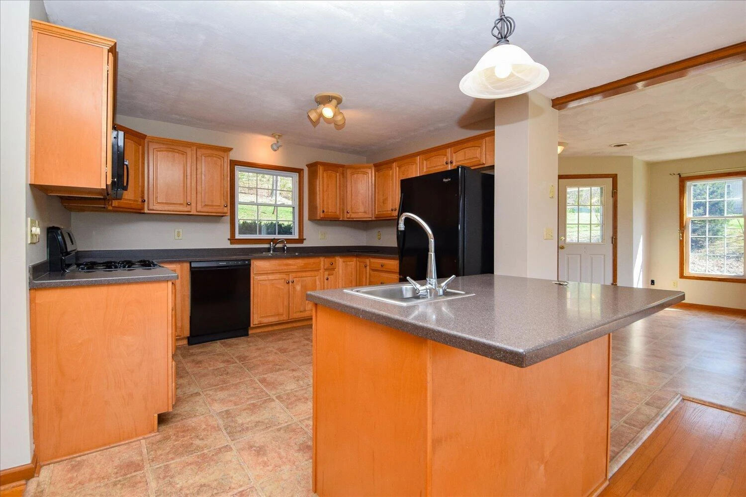 6141 Poage Valley RD - Photo 5