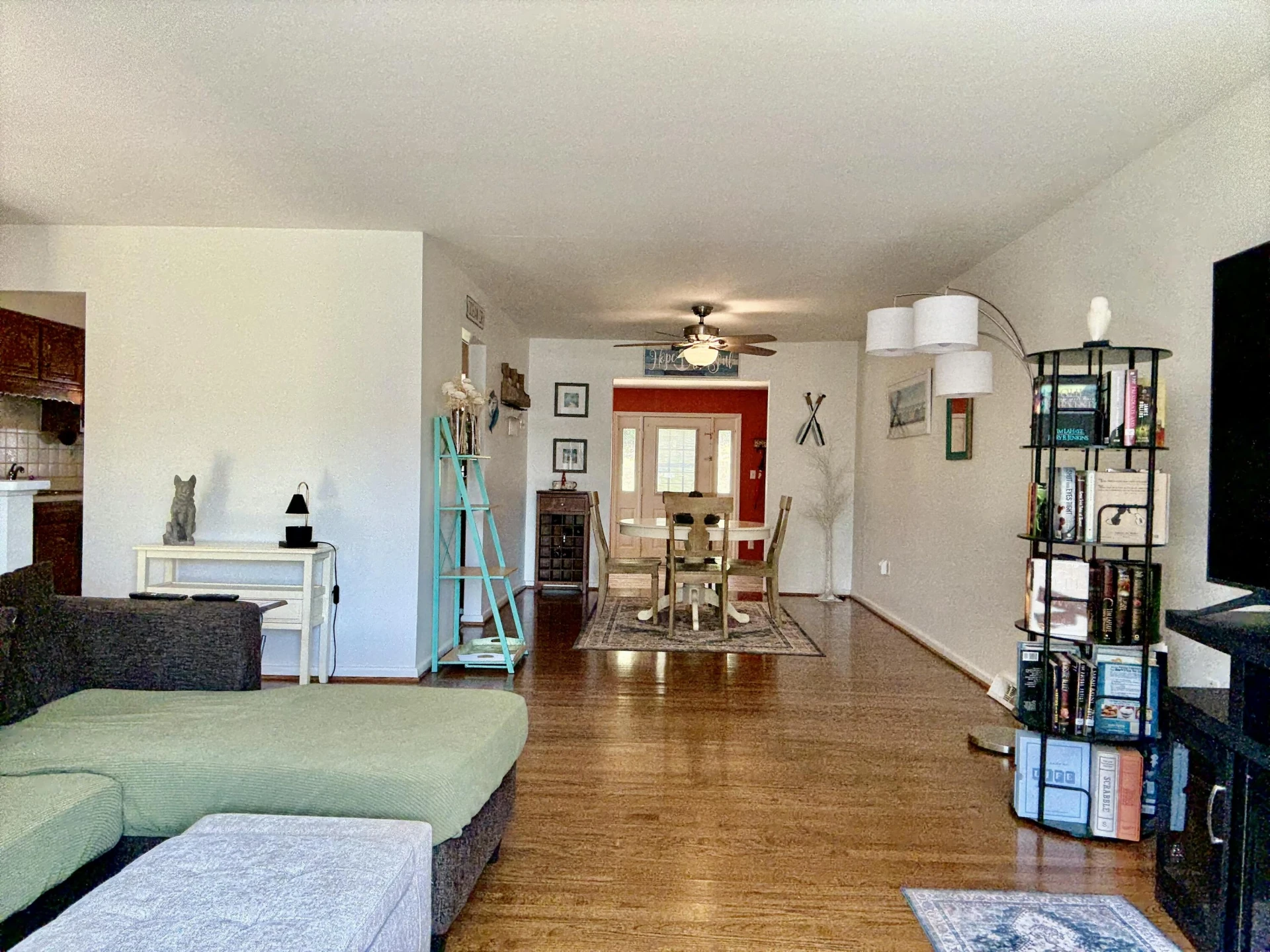 3865 Meadowlark RD - Photo 2