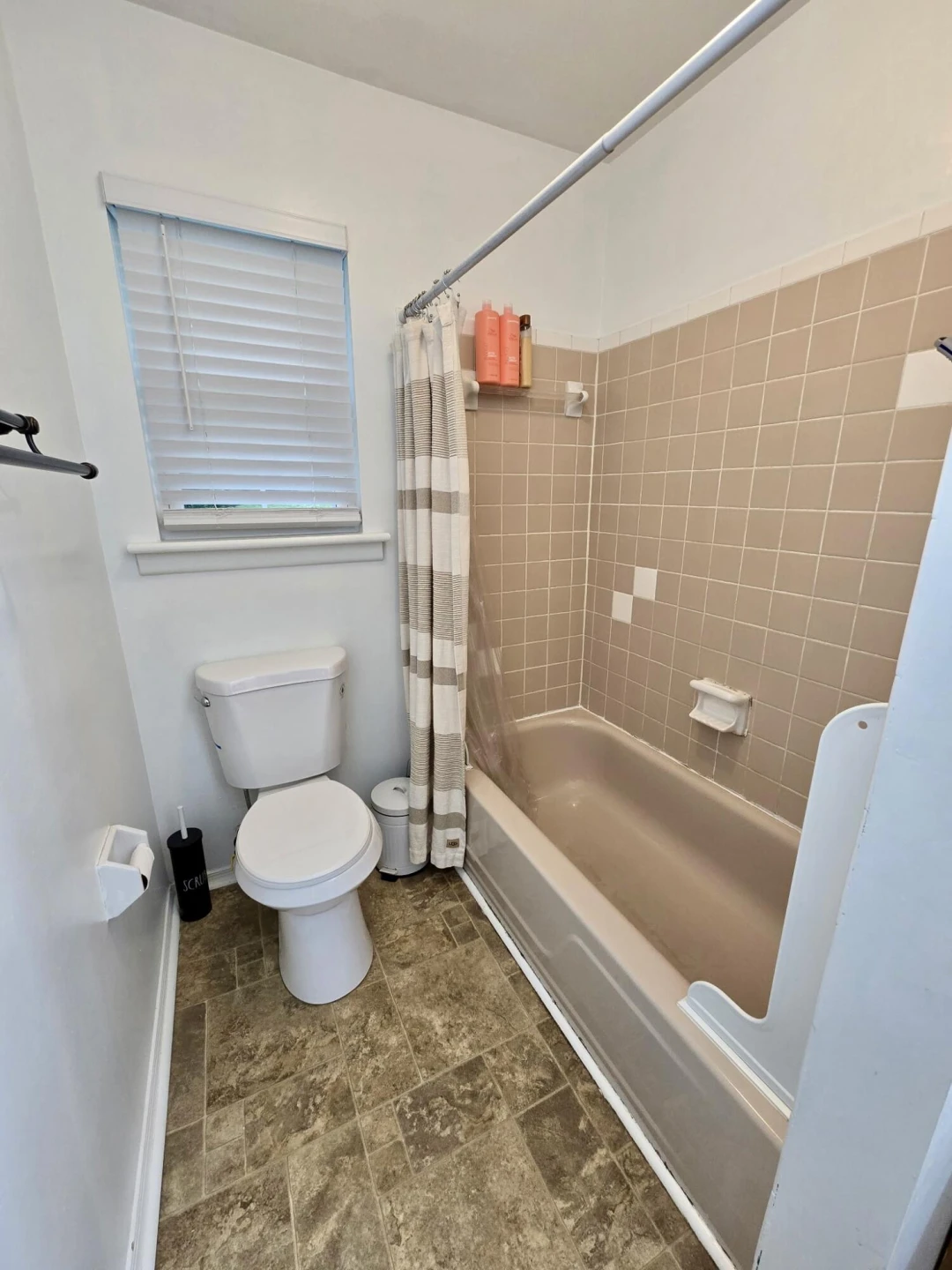 3865 Meadowlark RD - Photo 5