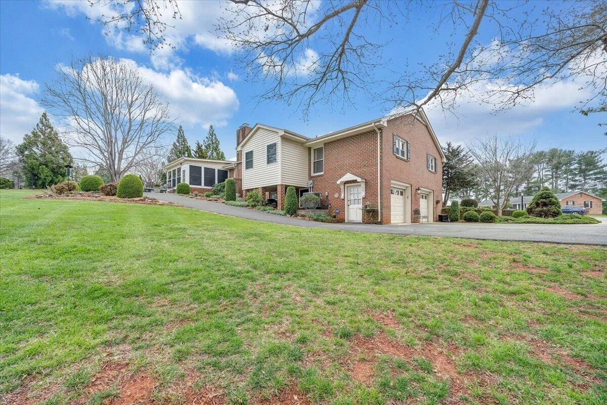 1720 WYCLIFFE ST - Photo 64